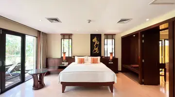 PARADOX RESORT PHUKET (ex. MOVENPICK RESORT & SPA KARON BEACH)
