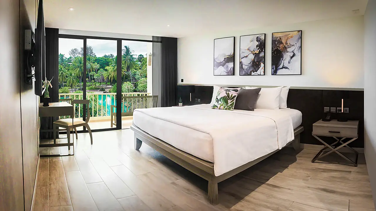 PARADOX RESORT PHUKET (ex. MOVENPICK RESORT & SPA KARON BEACH)