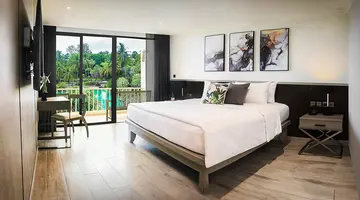 PARADOX RESORT PHUKET (ex. MOVENPICK RESORT & SPA KARON BEACH)