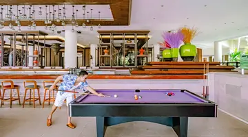 PARADOX RESORT PHUKET (ex. MOVENPICK RESORT & SPA KARON BEACH)