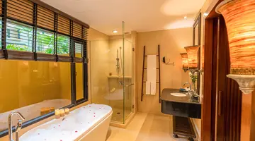PARADOX RESORT PHUKET (ex. MOVENPICK RESORT & SPA KARON BEACH)