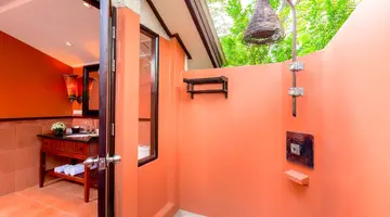 PARADOX RESORT PHUKET (ex. MOVENPICK RESORT & SPA KARON BEACH)