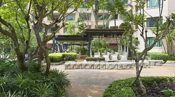 Paradox Singapore