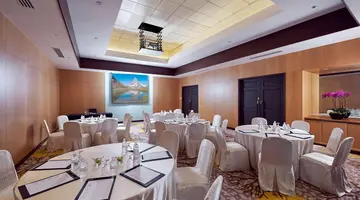Paradox Singapore