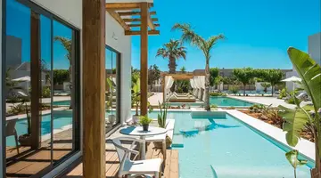 Paralos Lifestyle Beach