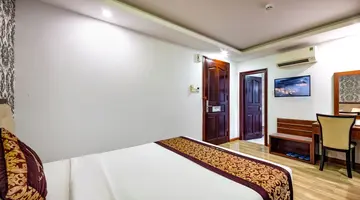 PARIS NHA TRANG HOTEL