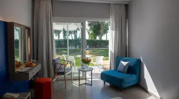 Park Beach Hotel