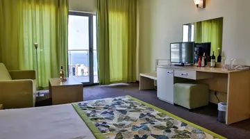 PARK HOTEL GOLDEN BEACH