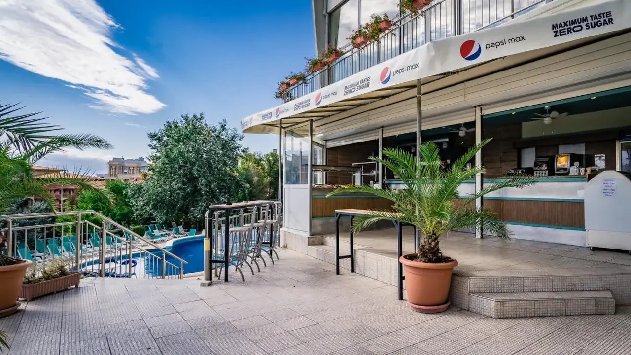 PARK HOTEL GOLDEN BEACH