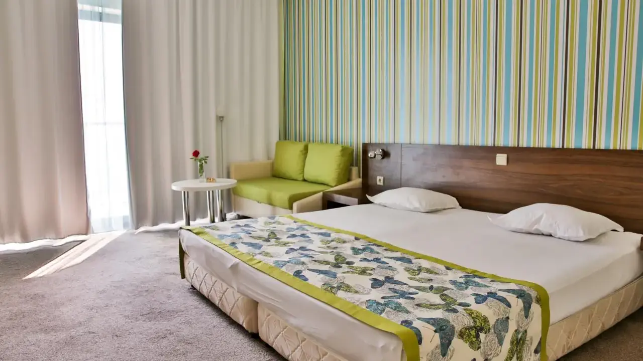 PARK HOTEL GOLDEN BEACH
