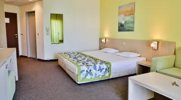 PARK HOTEL GOLDEN BEACH