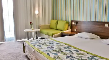 PARK HOTEL GOLDEN BEACH