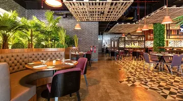 PARK REGIS BUSINESS BAY