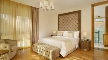 Parklane a Luxury Collection Resort & Spa