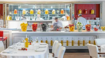 Parklane, A Luxury Collection Resort & Spa