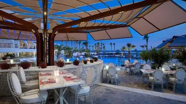 Parklane Resort & Spa