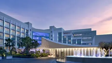 Parklane Resort & Spa