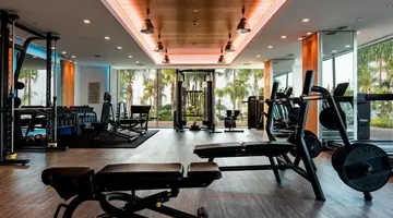 Parklane Resort & Spa