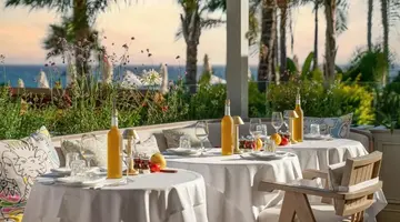 Parklane Resort & Spa