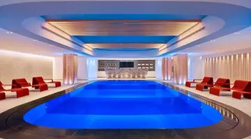 Parklane Resort & Spa