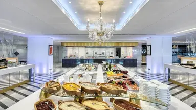 Parklane Resort & Spa