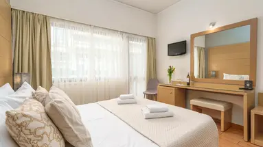 Parnon Hotel