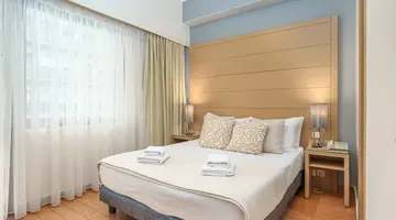Parnon Hotel