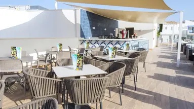 Parque Nereida Suites Hotel