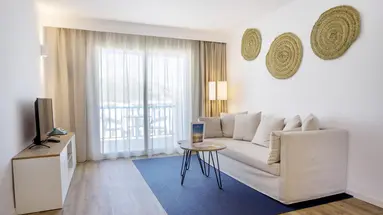 Parque Nereida Suites Hotel