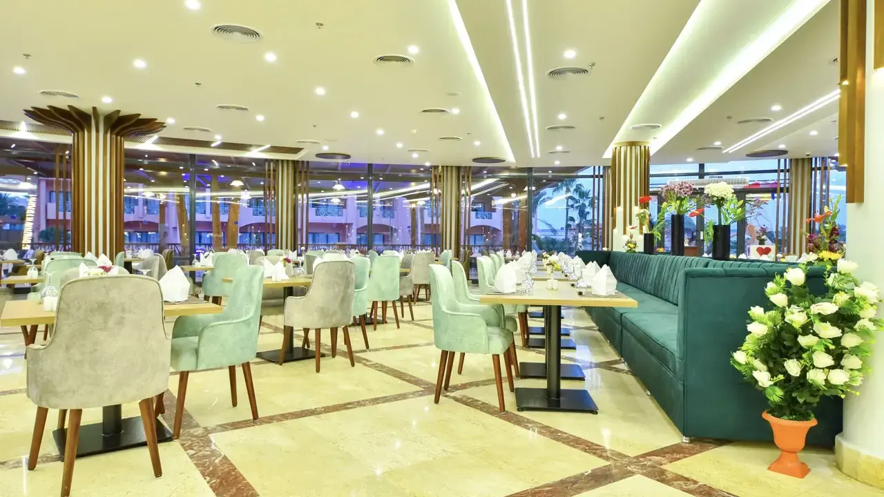 Parrotel Aqua Park Resort (ex. Park Inn)