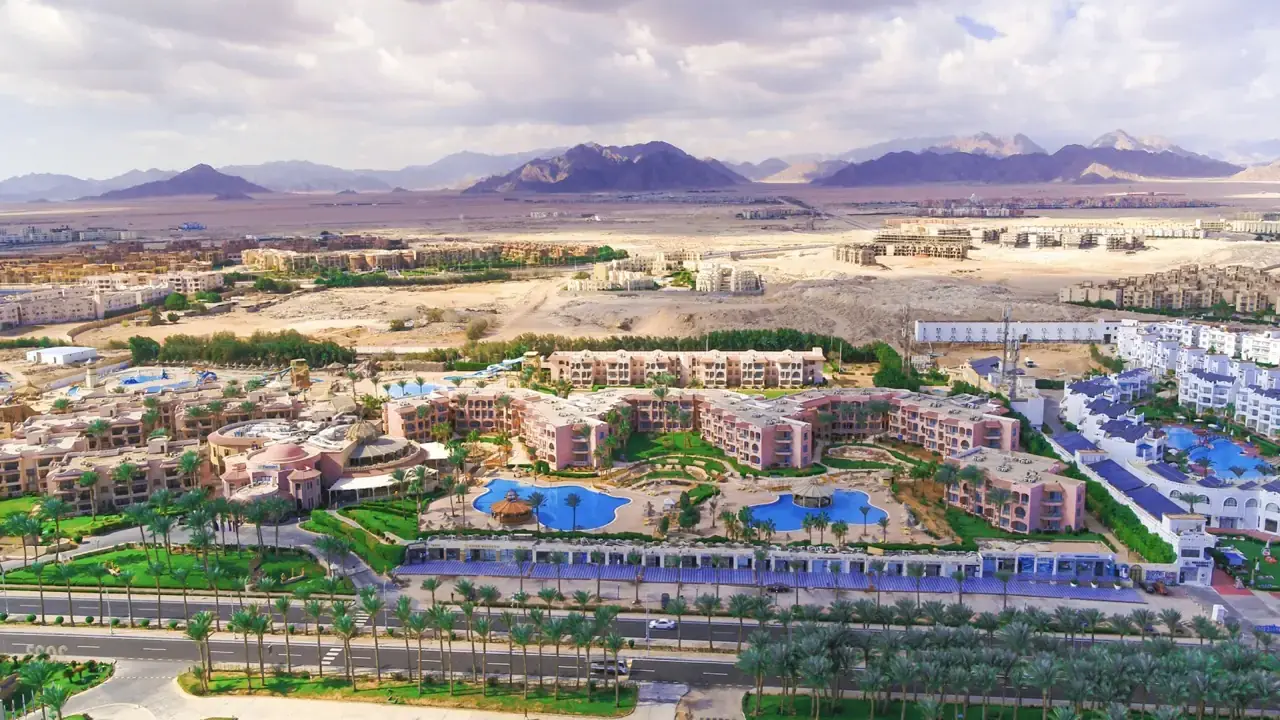Parrotel Aqua Park Resort (ex. Park Inn)