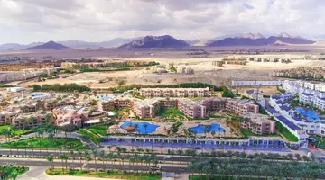 Parrotel Aqua Park Resort (ex. Park Inn)