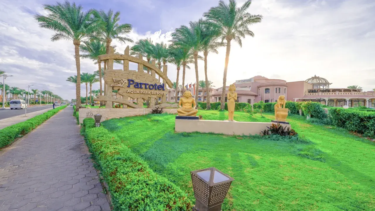 Parrotel Aqua Park Resort (ex. Park Inn)