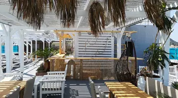 Parthenon City Hotel