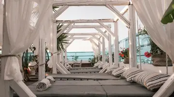 Parthenon Hotel 24