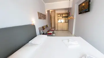 Parthenon Hotel 24