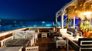 Parthenon Hotel 24