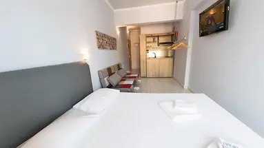 Parthenon Hotel 24