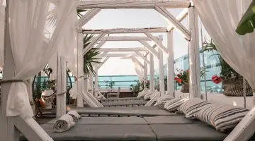 Parthenon Hotel 24