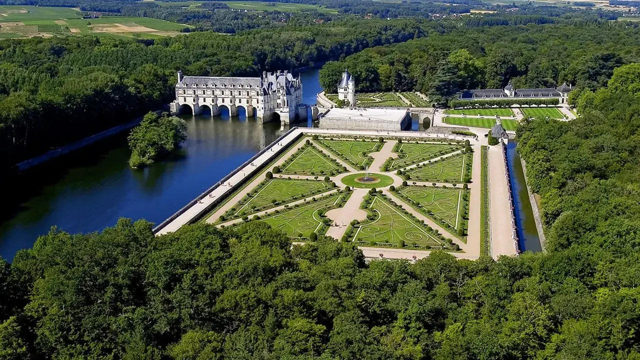 Paryż I Zamki Nad Loarą