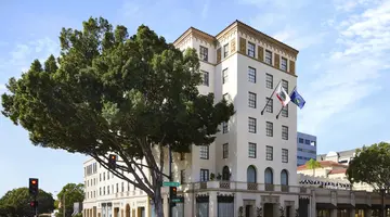Pasadena Hotel & Pool