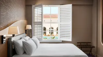 Pasadena Hotel & Pool