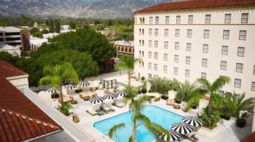 Pasadena Hotel & Pool