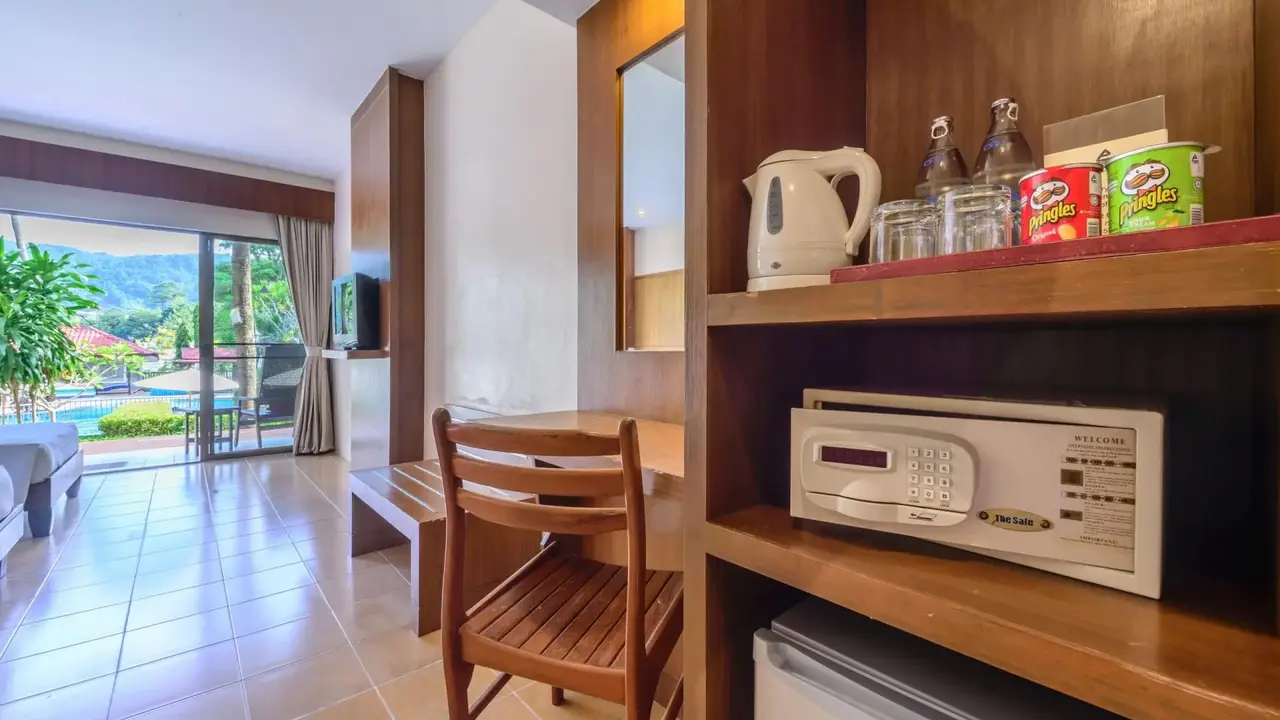 Patong Lodge Hotel