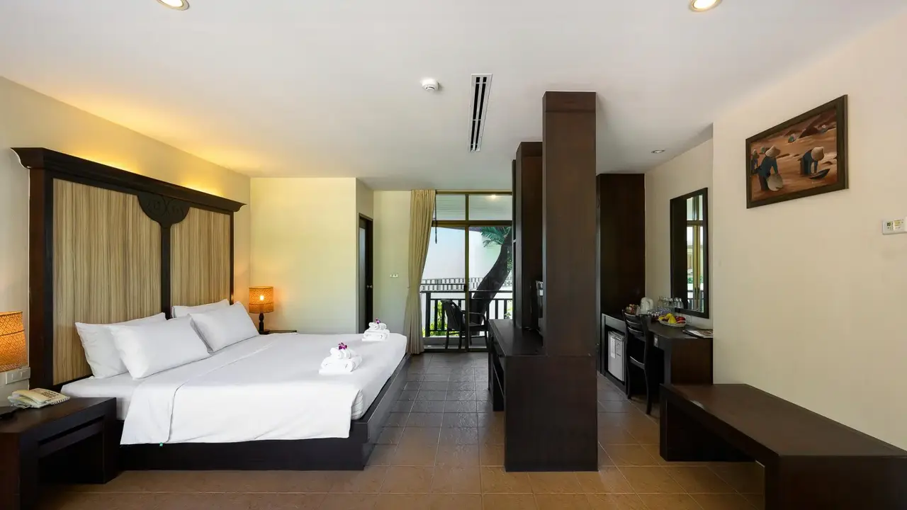 Patong Lodge Hotel