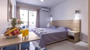 Paul Marie Hotel Apartments