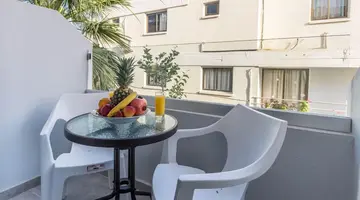 Paul Marie Hotel Apartments