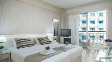 PAVLO NAPA BEACH HOTEL
