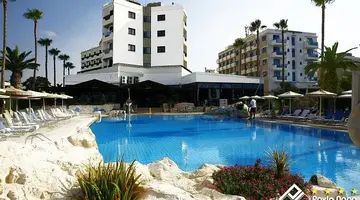 Pavlonapa Beach Hotel