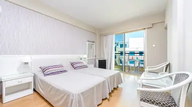 Pavlonapa Beach Hotel